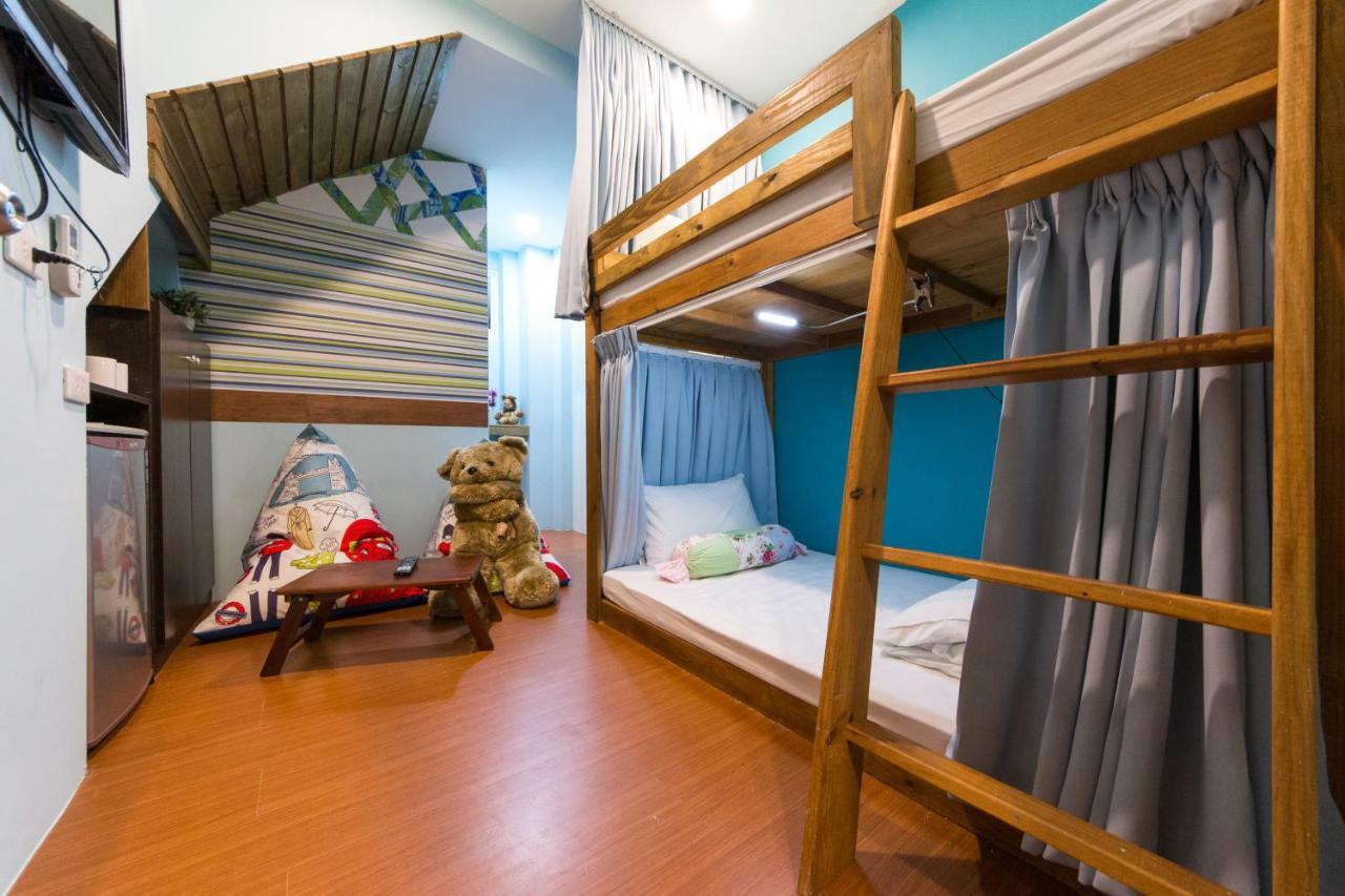 Sunrise Champs Hostel Хуалянь Экстерьер фото